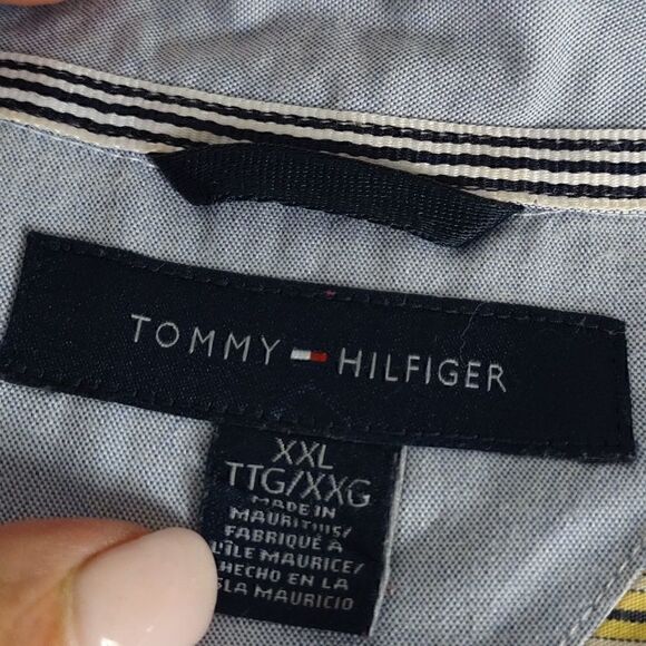 Tommy Hilfiger Men's Striped Shirt - Picture 5 of 6